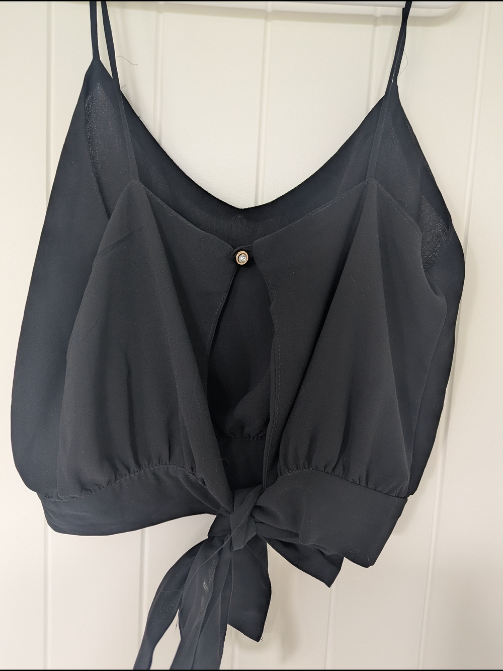 Black Spaghetti Strap Tie-Back Cami Top - Picture 2 of 3